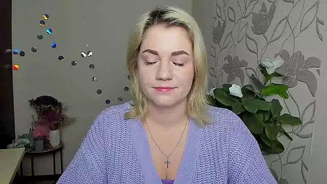 Snapshot of MariaSttone chatting on 01/14/26, 03:39 MariaSttone online show from 01/14/26, 03:39