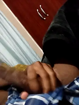 Snapshot of hardFC chatting on 10/13/25, 07:58 hardFC online show from 10/13/25, 07:58