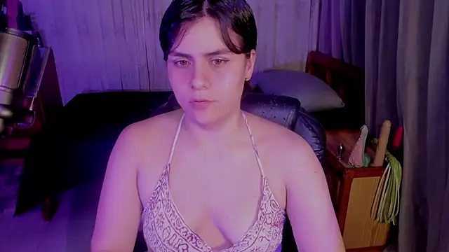 isabelacooperr online show from 05/28/26, 06:21