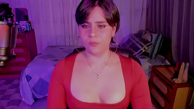 isabelacooperr online show from 06/04/26, 12:33
