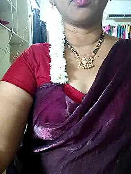 Snapshot of Bangarupapa chatting on 05/07/26, 05:40 Bangarupapa online show from 05/07/26, 05:40