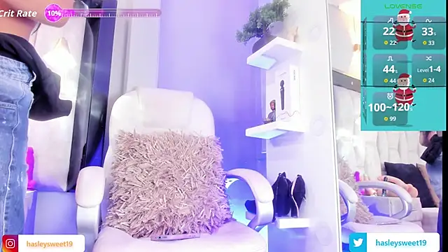 Snapshot of zabrina_20 chatting on 12/14/25, 10:47 zabrina 20 online show from 12/14/25, 10:47