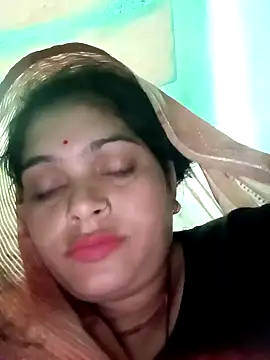 Snapshot of Chandni chatting on 01/23/25, 02:33 Chandni online show from 01/23/25, 02:33