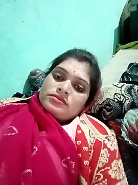 Snapshot of Chandni chatting on 01/25/25, 12:16 Chandni online show from 01/25/25, 12:16