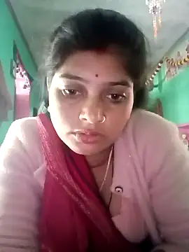 Snapshot of Chandni chatting on 02/03/25, 03:42 Chandni online show from 02/03/25, 03:42