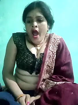 Snapshot of Chandni chatting on 02/05/25, 11:50 Chandni online show from 02/05/25, 11:50