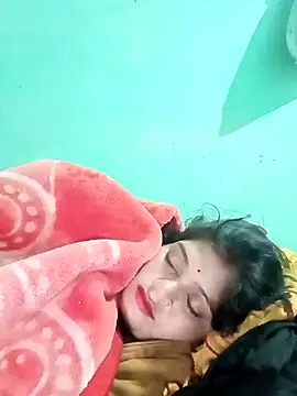 Snapshot of Chandni chatting on 02/07/25, 12:42 Chandni online show from 02/07/25, 12:42