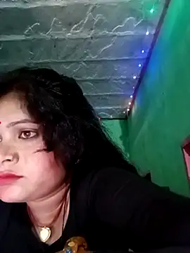 Snapshot of Chandni chatting on 02/13/25, 08:17 Chandni online show from 02/13/25, 08:17