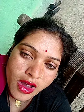 Snapshot of Chandni chatting on 02/18/25, 09:21 Chandni online show from 02/18/25, 09:21