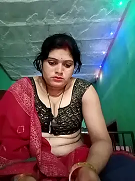 Snapshot of Chandni chatting on 02/19/25, 04:23 Chandni online show from 02/19/25, 04:23