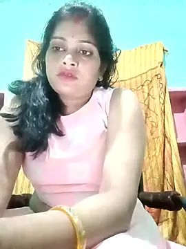 Snapshot of Chandni chatting on 02/19/25, 02:23 Chandni online show from 02/19/25, 02:23