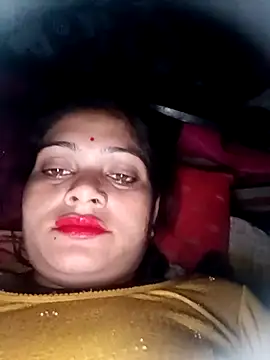 Snapshot of Chandni chatting on 02/22/25, 06:52 Chandni online show from 02/22/25, 06:52