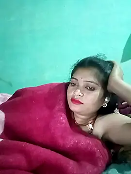 Snapshot of Chandni chatting on 02/22/25, 09:59 Chandni online show from 02/22/25, 09:59