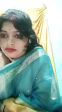 Snapshot of Chandni chatting on 02/23/25, 08:11 Chandni online show from 02/23/25, 08:11