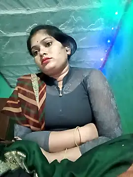 Snapshot of Chandni chatting on 02/28/25, 08:07 Chandni online show from 02/28/25, 08:07