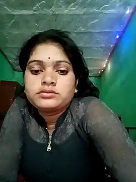 Snapshot of Chandni chatting on 03/01/25, 09:18 Chandni online show from 03/01/25, 09:18