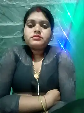 Snapshot of Chandni chatting on 03/01/25, 08:21 Chandni online show from 03/01/25, 08:21