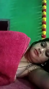 Snapshot of Chandni chatting on 03/01/25, 11:26 Chandni online show from 03/01/25, 11:26