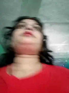 Snapshot of Chandni chatting on 03/03/25, 07:32 Chandni online show from 03/03/25, 07:32