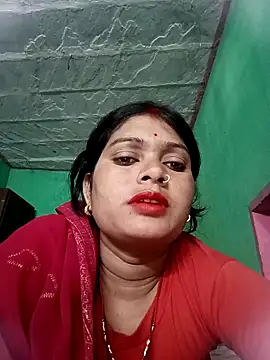 Snapshot of Chandni chatting on 03/09/25, 03:01 Chandni online show from 03/09/25, 03:01