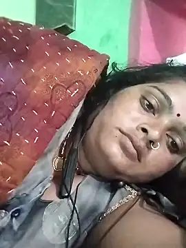 Snapshot of Chandni chatting on 09/09/25, 02:33 Chandni online show from 09/09/25, 02:33