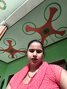 Snapshot of Chandni chatting on 12/01/25, 08:41 Chandni online show from 12/01/25, 08:41