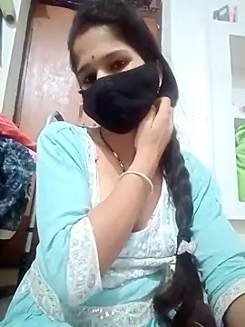 Snapshot of Chandni chatting on 12/03/25, 04:49 Chandni online show from 12/03/25, 04:49