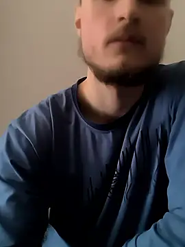 Snapshot of hardgun_ chatting on 12/07/24, 08:00 hardgun  online show from 12/07/24, 08:00