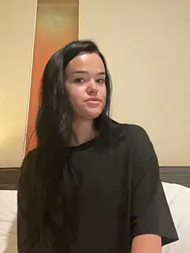 English-Chloe96 online show from 11/12/25, 04:35