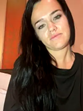 English-Chloe96 online show from 11/21/25, 05:22