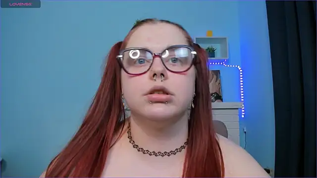 Snapshot of Crow_Diam0nd chatting on 12/02/24, 10:50 Crow Diam0nd online show from 12/02/24, 10:50