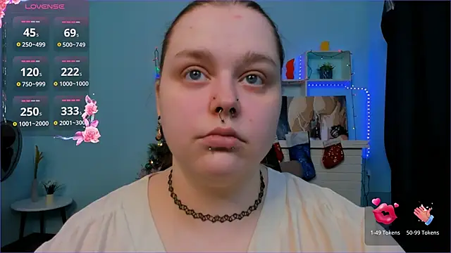 Snapshot of Crow_Diam0nd chatting on 12/25/24, 04:01 Crow Diam0nd online show from 12/25/24, 04:01