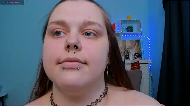 Snapshot of Crow_Diam0nd chatting on 12/30/24, 10:21 Crow Diam0nd online show from 12/30/24, 10:21