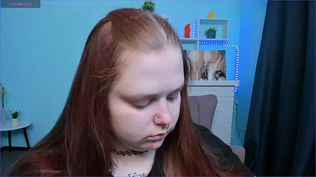 Snapshot of Crow_Diam0nd chatting on 01/11/25, 04:06 Crow Diam0nd online show from 01/11/25, 04:06