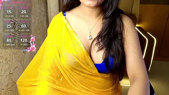 Snapshot of Punjabi_Queen1 chatting on 12/15/24, 09:13 Punjabi Queen1 online show from 12/15/24, 09:13