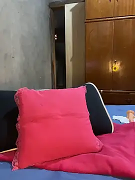 Snapshot of RuivaRaposinha chatting on 01/25/25, 10:07 RuivaRaposinha online show from 01/25/25, 10:07