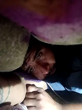 Snapshot of beliqi chatting on 11/30/25, 09:57 beliqi online show from 11/30/25, 09:57