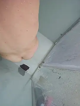 Snapshot of Azerty0911 chatting on 11/28/25, 10:34 Azerty0911 online show from 11/28/25, 10:34