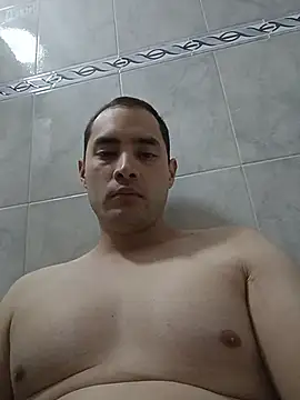 Snapshot of Mateo2803 chatting on 07/21/26, 04:26 Mateo2803 online show from 07/21/26, 04:26