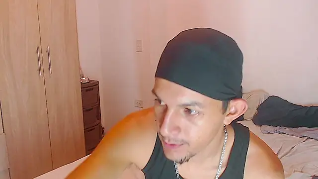 Snapshot of meridandwither chatting on 03/19/25, 11:28 meridandwither online show from 03/19/25, 11:28