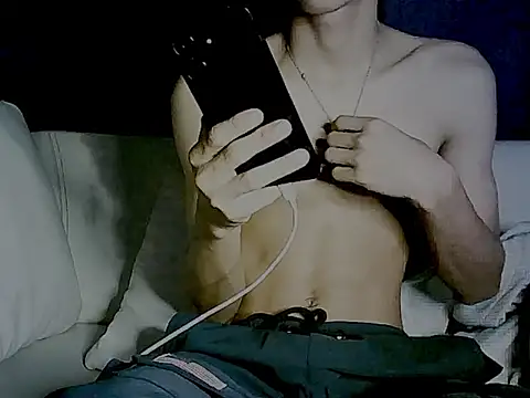 Snapshot of Key_198 chatting on 12/26/24, 04:43 Key 198 online show from 12/26/24, 04:43