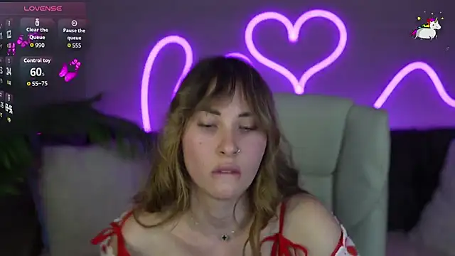 Snapshot of JennyyLuv chatting on 09/26/25, 12:53 JennyyLuv online show from 09/26/25, 12:53