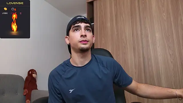 zenn rush1 online show from 12/23/24, 12:30