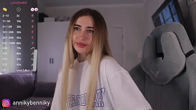 Snapshot of Coconutkittyy chatting on 12/26/24, 07:16 Coconutkittyy online show from 12/26/24, 07:16