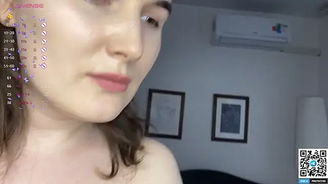 Maria Bowie online show from 02/28/25, 02:42