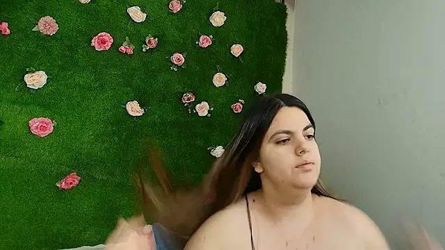 Huge Titties  online show from 03/14/26, 05:02