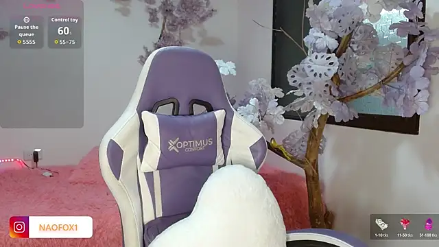 NaomiFox1 online show from 11/05/25, 04:01