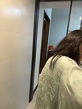 Snapshot of wt0314 chatting on 11/24/25, 01:22 wt0314 online show from 11/24/25, 01:22