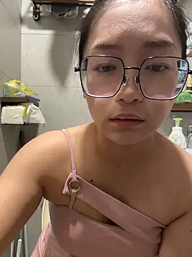 wt0314 online show from 03/25/26, 02:23