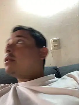 isacalejandroo online show from 01/11/25, 07:05